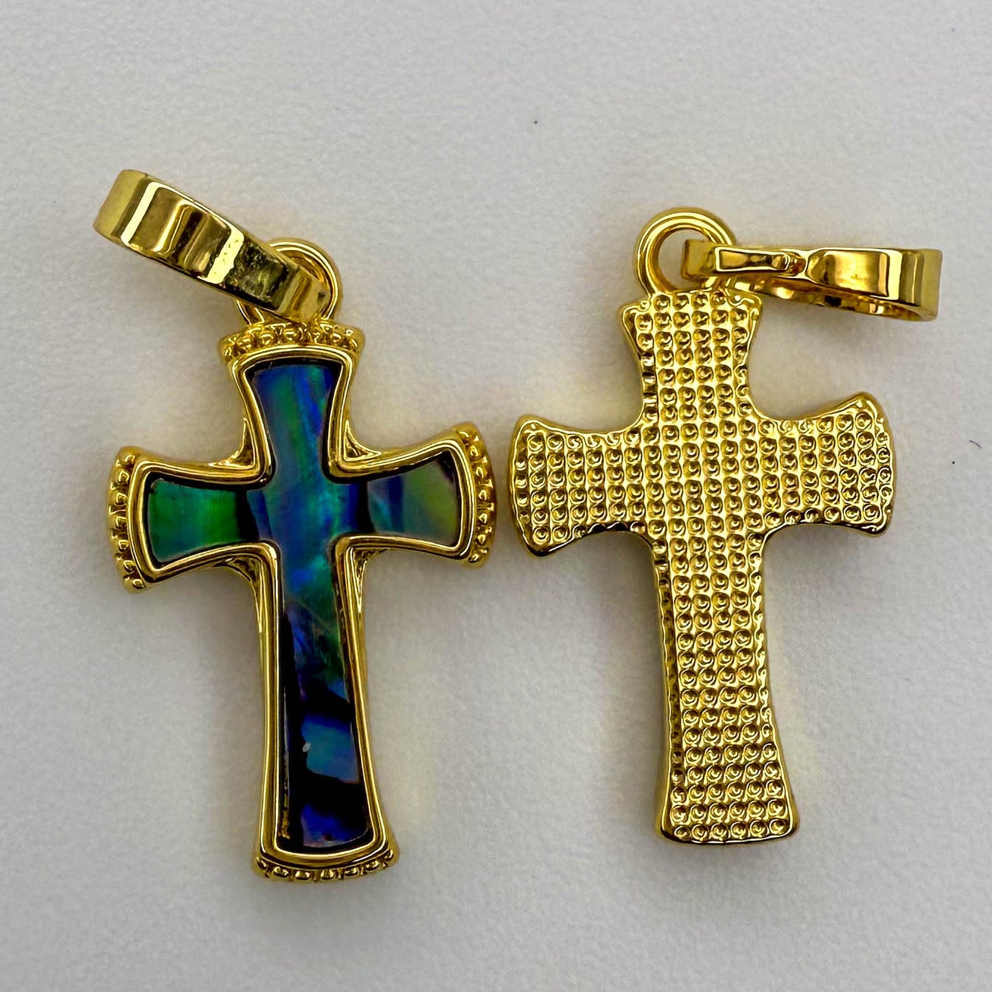 LYVANLIFreshwater Shell Pendants, with Brass Findings, Cross, Golden 11x18mm