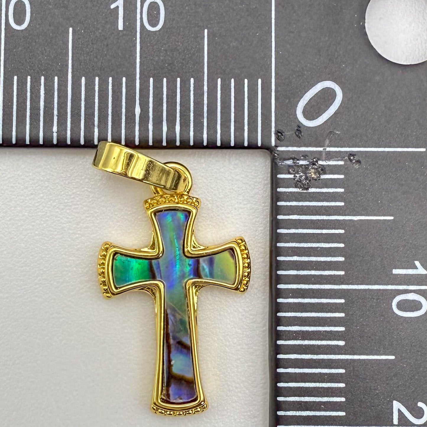 LYVANLIFreshwater Shell Pendants, with Brass Findings, Cross, Golden 11x18mm