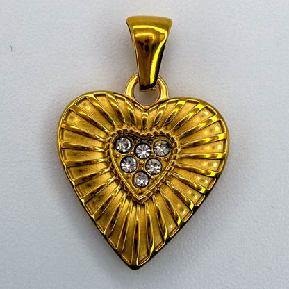 LYVANLI18K Gold Plated Stainless Steel Laser‑Cut Heart Pendant – Durable Heart Charm for Necklaces, Bracelets, and DIY Jewelry Making