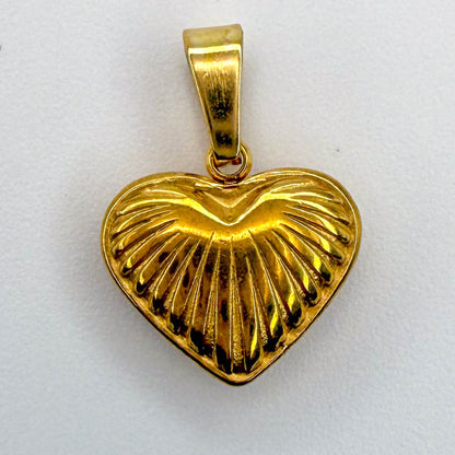 LYVANLI18K Gold Plated Stainless Steel Laser‑Cut Heart Pendant – Durable Heart Charm for Necklaces, Bracelets, and DIY Jewelry Making