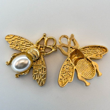 LYVANLIEnamel Bee Charms, Korean Style Alloy Pendants for DIY Bracelets, Necklaces, Earrings, Bags, Shoes & Clothing Accessories