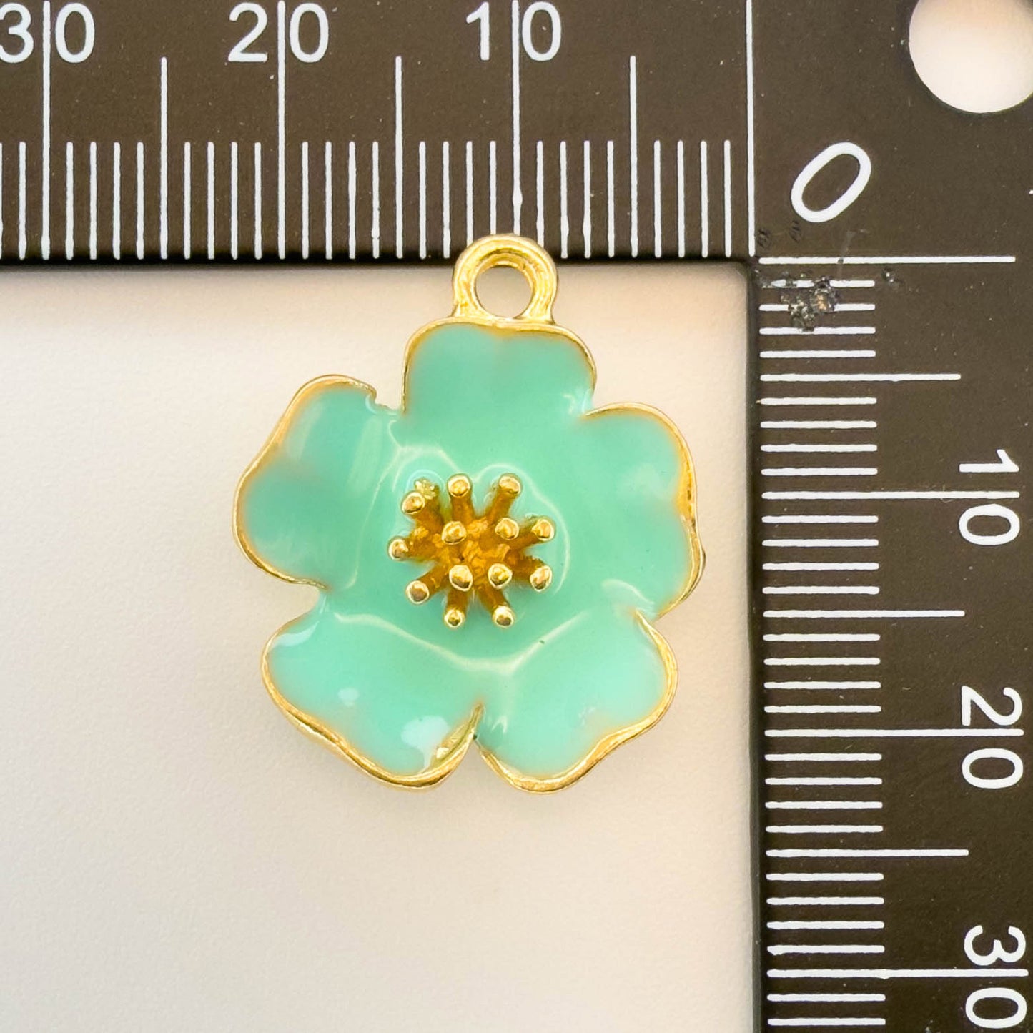 LYVANLIKorean version of DIY jewelry accessories, dripping alloy accessories, small pendants, bracelets, pendants, accessories, hibiscus flowers.