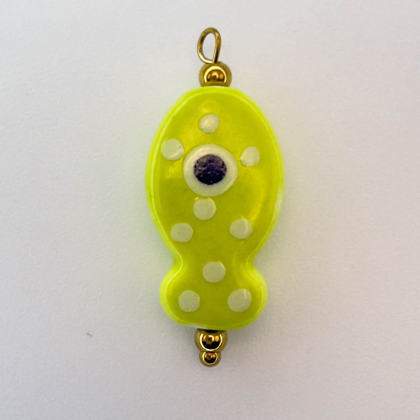 LYVANLIHand-painted ceramic fish pendants with colorful polka dots are ideal for DIY necklaces, earrings, and jewelry accessories.