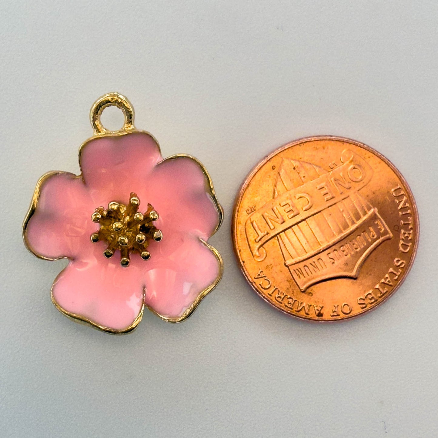 Korean version of DIY jewelry accessories, dripping alloy accessories, small pendants, bracelets, pendants, accessories, hibiscus flowers.