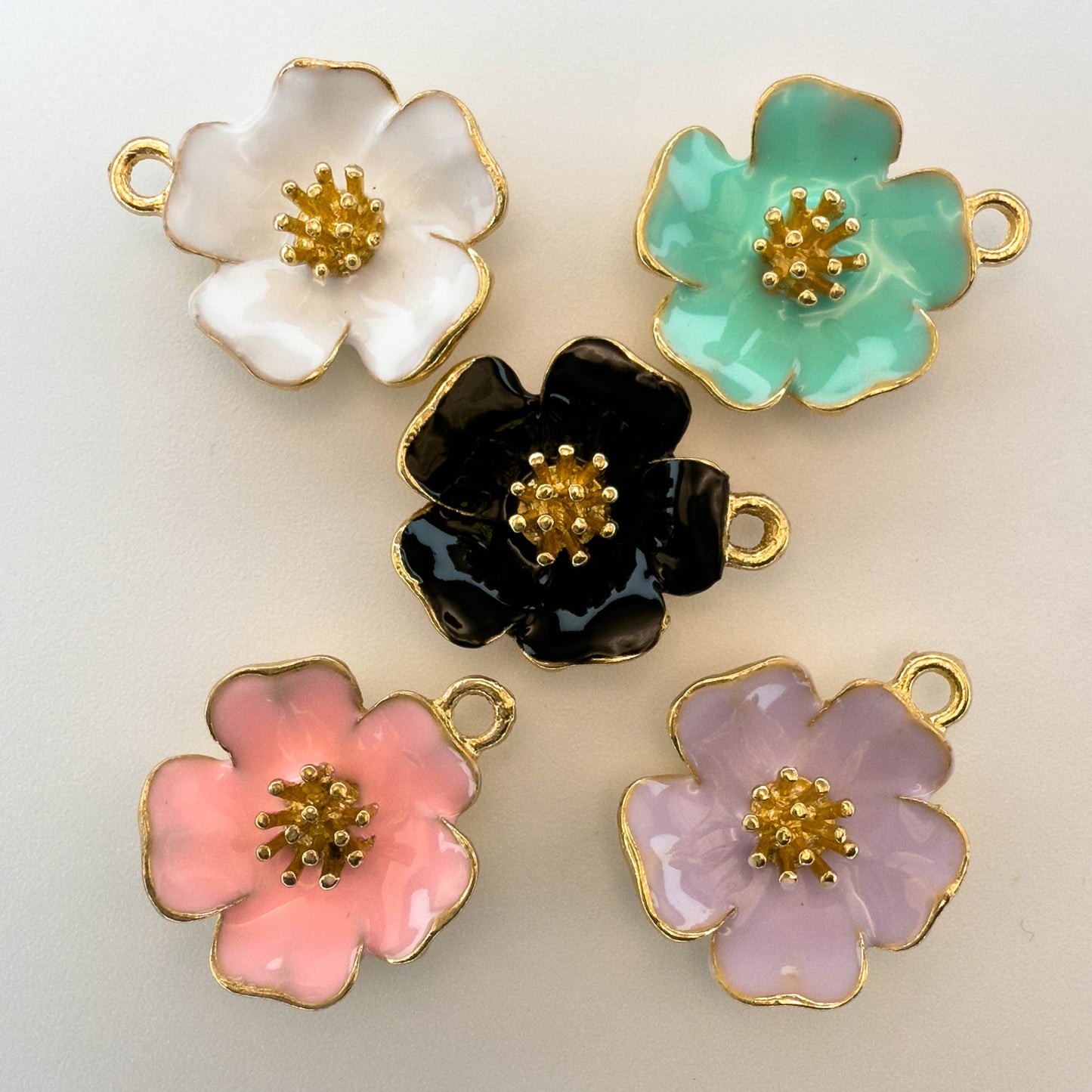 Korean version of DIY jewelry accessories, dripping alloy accessories, small pendants, bracelets, pendants, accessories, hibiscus flowers.