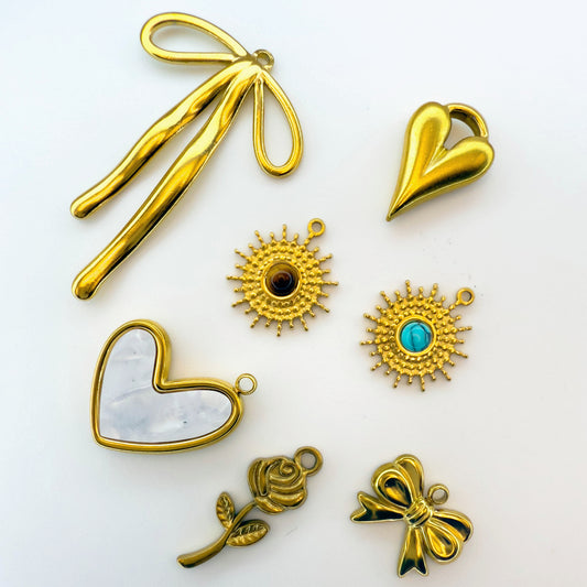 LYVANLIPersonalized Stainless Steel 3D Sun Heart Pendant - Vintage Retro Engravable Charm for DIY Necklaces, Jewelry Findings, Wholesale Bulk
