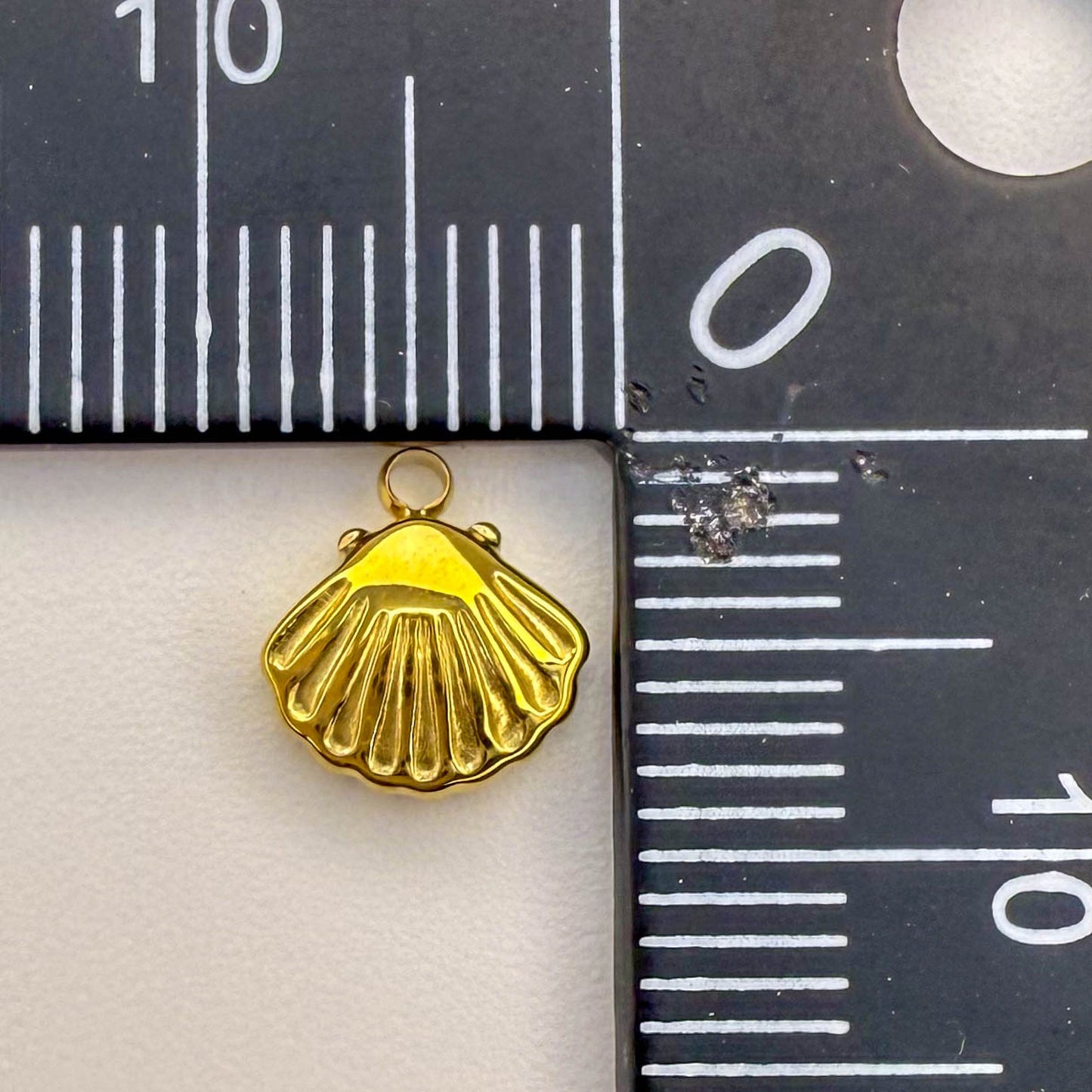 LYVANLI14K Gold Vermeil Starfish Charm & Scallop Pendant, Gold Filled Ocean & Beach Charms for DIY Necklace Jewelry Making